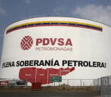 拉美国家仍是原油市场供应赤字的最大风险。调查数据显示，3月单月，委内瑞拉3月日产量下滑10万桶，拖累OPEC日产量降至一年低点，一季度日均...