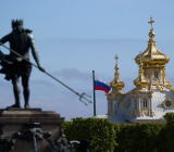 据FGE的一份报告，如果原油价格跌至20多美元，俄罗斯可能会在三个月内做出妥协；但是如果价格保持在40多美元，要妥协可能需要长达一年的时间...