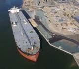 利比亚国有石油公司（NOC）表示，如果东部原油出口终端的封锁没有尽快解除，利比亚可能将损失85万桶/日的原油产量，这个产量约占其总产量的90%