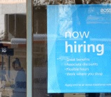 有“小非农”之称的ADP数据显示，美国11月ADP就业人数增加19万，预期增加19万，前值23.5万。数据公布后，美元指数短线上涨，黄金短线下跌