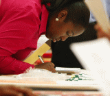 美国8月ADP就业数据过后，美元/日元、美国10年期国债收益率短线快速走高，黄金快速走低，标普500指数期货窄幅波动。