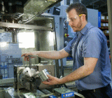 分析师认为，投资者可以从中一窥非农就业数据走向。不过，一些分析师预计，美国7月ISM非制造业PMI料将下行，恐引发美国金融市场抛售