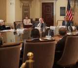 美联储布拉德：FOMC没有必要继续按照之前的系列计划加息