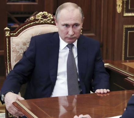 俄外长：在英国中毒的俄罗斯前特工妇女的症状符合毒剂“毕兹”的特征，美国和英国军队曾配备该物质