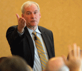 4月，美联储追踪的通胀指标依然疲软、美国消费者支出也远不及前值。5月31日周五，美国商务部公布数据显示，美国4月核心PCE物价指数同比增速1.6%，与预期和前值一致...