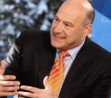 华尔街传奇对冲基金经理达里奥于9月12日表示，对美国以及华尔街而言，美国白宫首席经济顾问Cohn如果离职将意味着一颗重磅炸弹，其后果将是可怕的