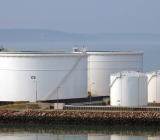 据道琼斯消息，美国能源信息署（EIA）周三公布的数据显示，截止6月8日当周，美国原油库存出现下降，与此同时，汽油和其它燃料的库存也出现下降。