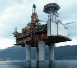 东西部敌对派系之间的冲突曾撕裂了利比亚，这个北非产油大国的石油产量因此遭受重创。但是，最近该国的石油日产量有所复苏，自2013年后首次达到了100万桶。