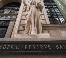 美联储的未来主席人选是全球经济大背景下的不确定因素之一。目前最热门的人选有四位，耶伦、鲍威尔、沃什和泰勒，他们其中一人担任，会对美元造成什么影响？