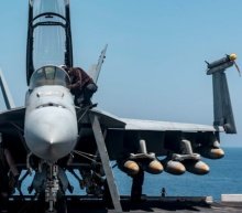 本周五（4月13日），美国总统特朗普下令美国军队与法国和英国一道，对叙利亚发动有针对性的打击行动，以报复叙政府对平民发动的化学武器袭击...