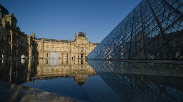 西欧各大国领导人，现在没一个好过的。已经持续三周的暴力抗议活动，让法国总统马克龙现在如坐针毡，骑虎难下。马克龙可能采取紧急减税措施来平息暴力抗议，但代价可能...