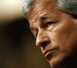 且有数据显示，美国消费者对股市热情已降至特朗普胜选以来最低。然而就在此刻，摩根大通却高喊，关税引发的抛盘属于“非理性反应”，现在正是买入美股的绝佳时机