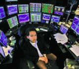 在交易过程中，下单、持单和平单都有很多注意事项。根据多年的观察，随意性做单往往会亏掉所有利润，灵感做单仅限于偶尔的短线交易。因此，理性处理每一张单，将是大家以后的操作原则。本文将阐述下单前、持单中和平单后要注意的一些交易纪律