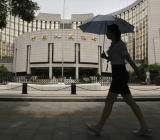 中国加大了对经济的支持力度，通过一年期政策性贷款向金融系统注入了大量的现金，此举还可能是为了消除市场对流动性的担忧...