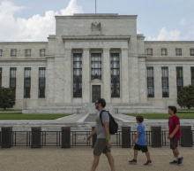 Guggenheim Investments首席投资官Scott Minerd表示，即使没有美联储的负利率政策，市场也可能将美国的利率推至负值，而基于通胀政策的宣布将令市场感到意外...