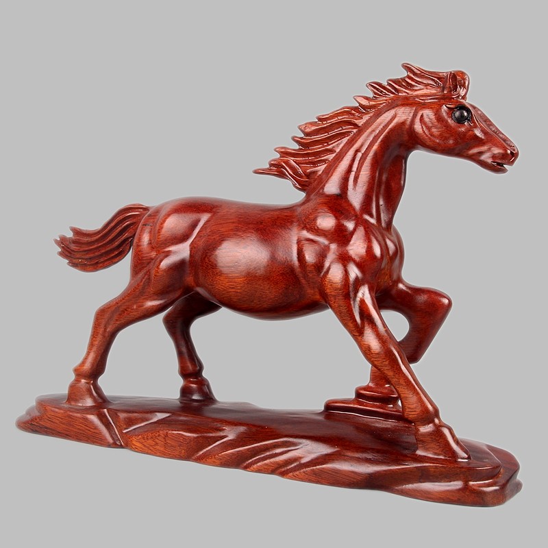 East Yang Wood Carving Solid Wood Red Wood Running for Horse Hire Finance Zodiac Zodiac Horse to Success Wooden Horse Home Swing
