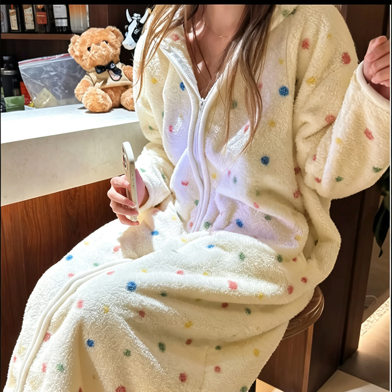 In-Stock Rice Grain Velvet Winter Bathrobe, Ultra-Thick Striped Warm Loungewear, Long Oversized Hooded Retro Internet Celebrity Style In-Stock Rice Grain Velvet Winter Bathrobe, Ultra-Thick Striped Warm Loungewear, Long Oversized Hooded Retro Internet Celebrity Style