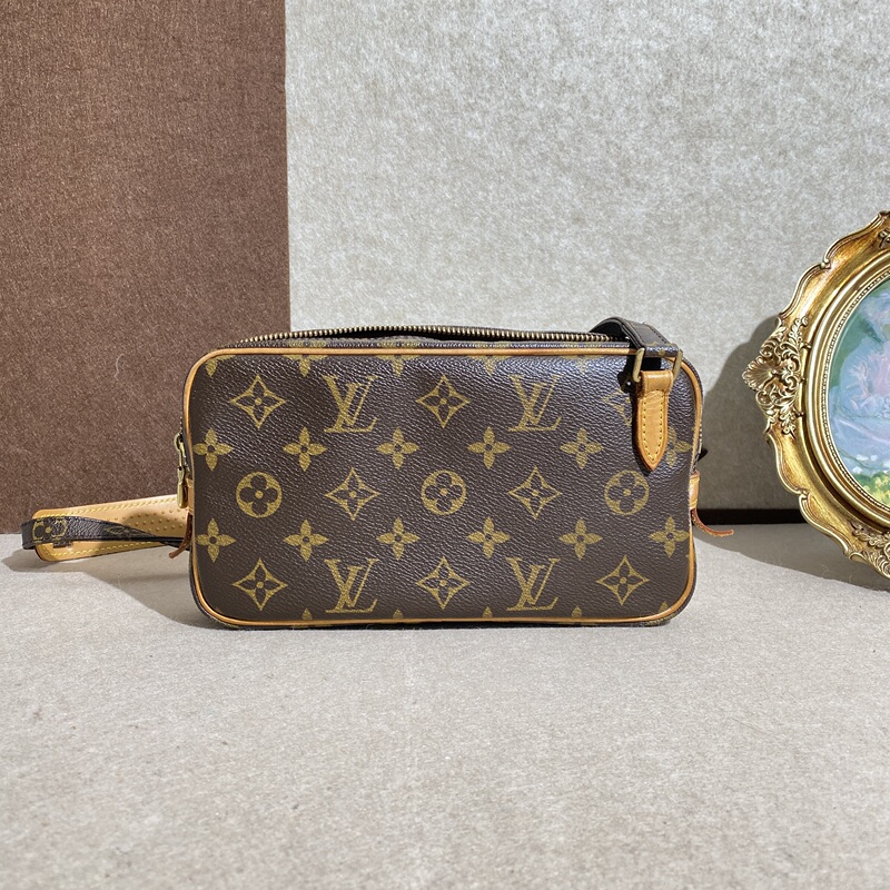 95% New Louis Vuitton Lv Women's Bag Disney Camera Bag Amore Single Shoulder Crossbody Bag for Women and Men, All Original 95% New Louis Vuitton Lv Women's Bag Disney Camera Bag Amore Single Shoulder Crossbody Bag for Women and Men, All Original
