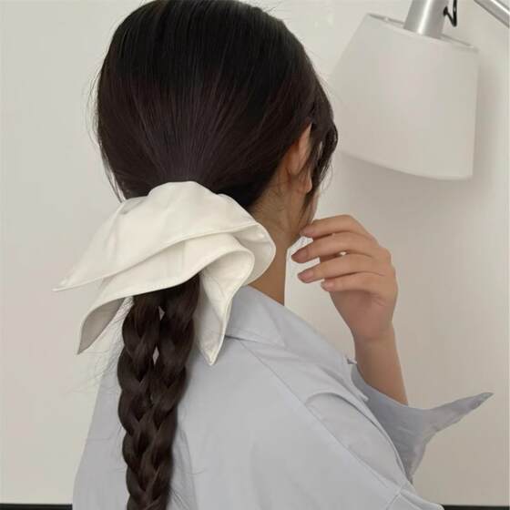 Bowknot Wig Ponytail for Women, Large Wavy Long Hair, Natural Realistic Hair, Can Be Tied into Braids, Fluffy Curly Ponytail