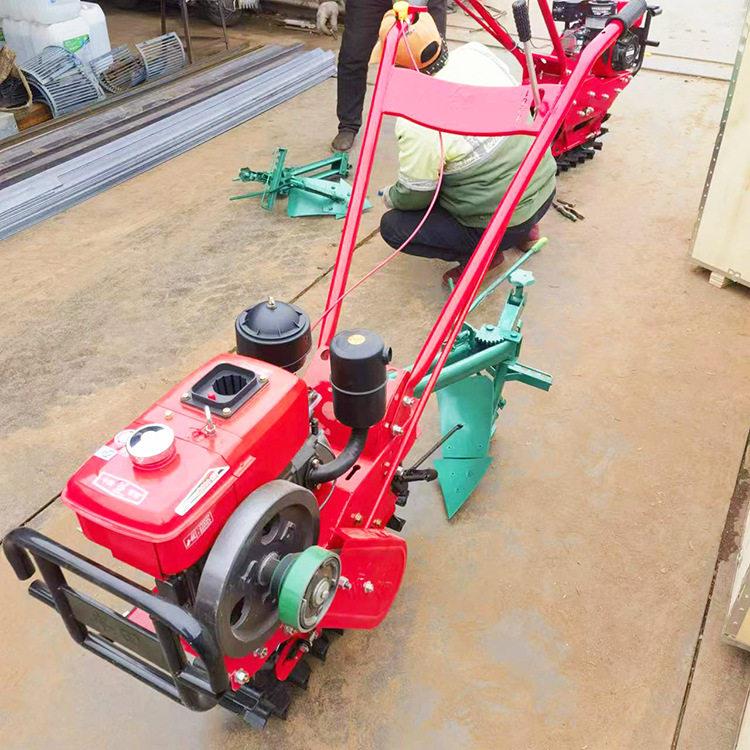 170 gasoline Little Red Bull micro tiller, corn seeding machine, flip plow, plowing, weeding and trenching machine, pissing the cow off