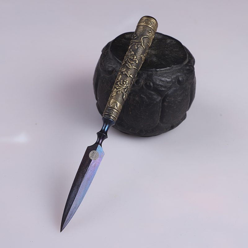 Ancient chrysanthemum tea sword with copper handle