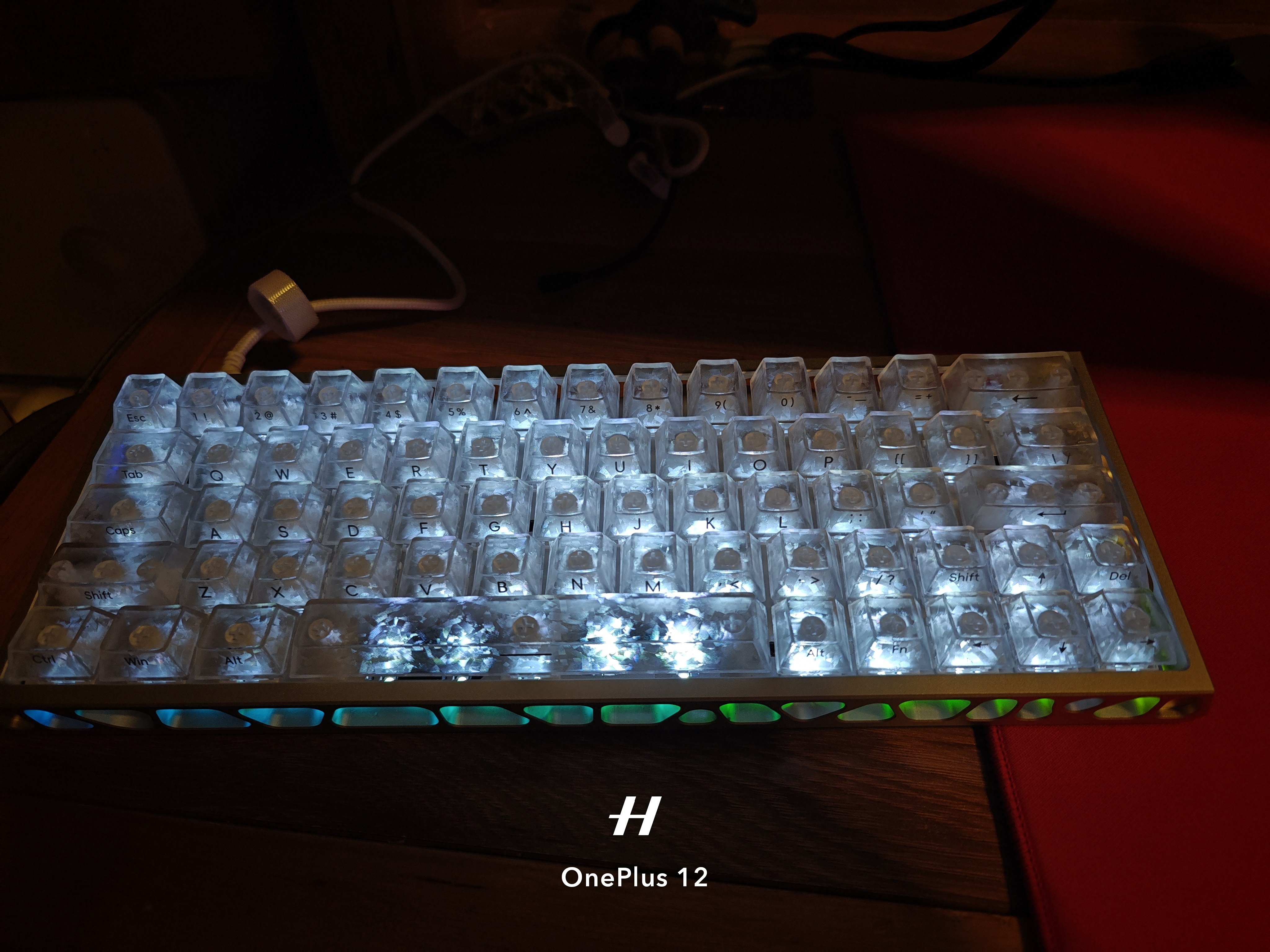 AE64 PRO-客制化PCB/兼容Gh60/EverGlide/双灯/0.001mm/480M主频评价 - 淘宝网