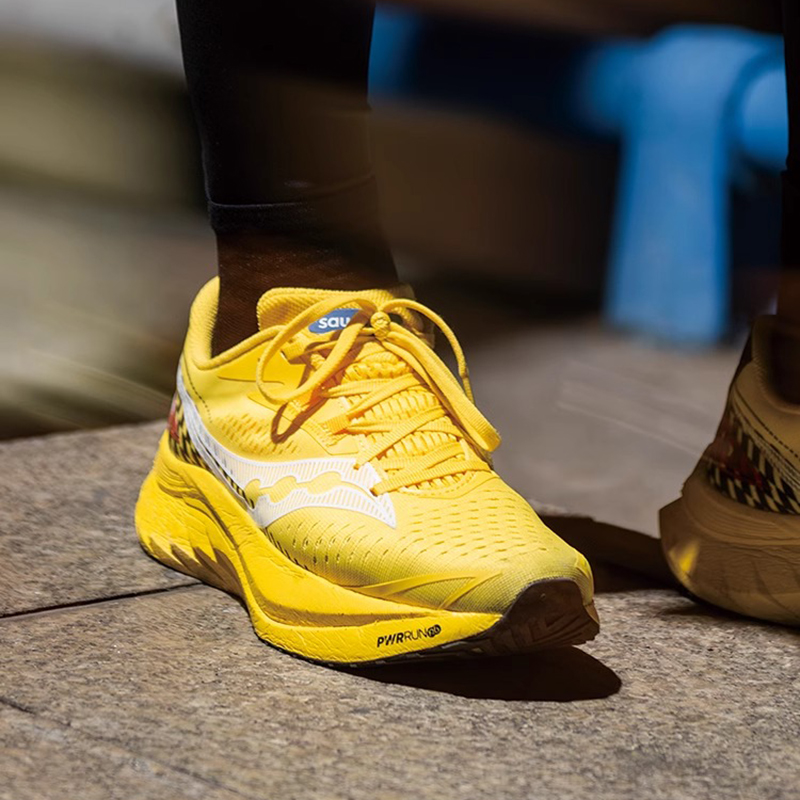 SAUCONY索康尼男鞋ENDORPHIN SPEED4啡速4竞速缓震透气训练跑步鞋