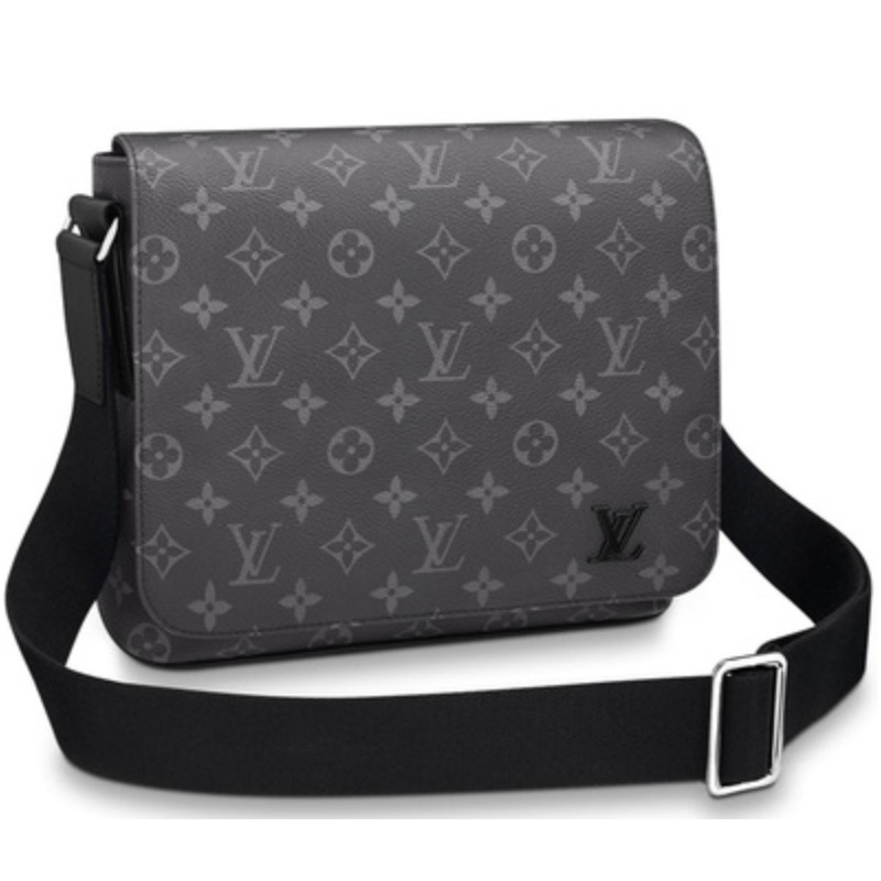 【Bargain Find】9.5/10 Condition Lv Men's Messenger Bag District Series Small Shoulder Crossbody Bag