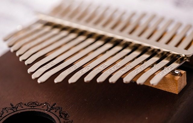 how do you clean a guitar fretboard