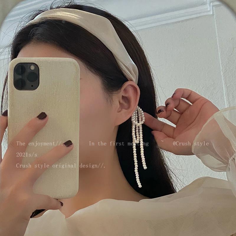 French retro pearl solid color headband for women, wide brim for winter face washing, high-end and ethereal, a popular hair accessory.