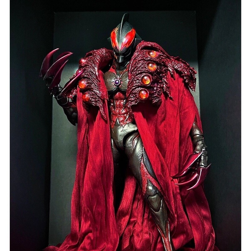 Ultimate Shining Ultraman Belial Dark Evil Grigio Articulated Action Figure