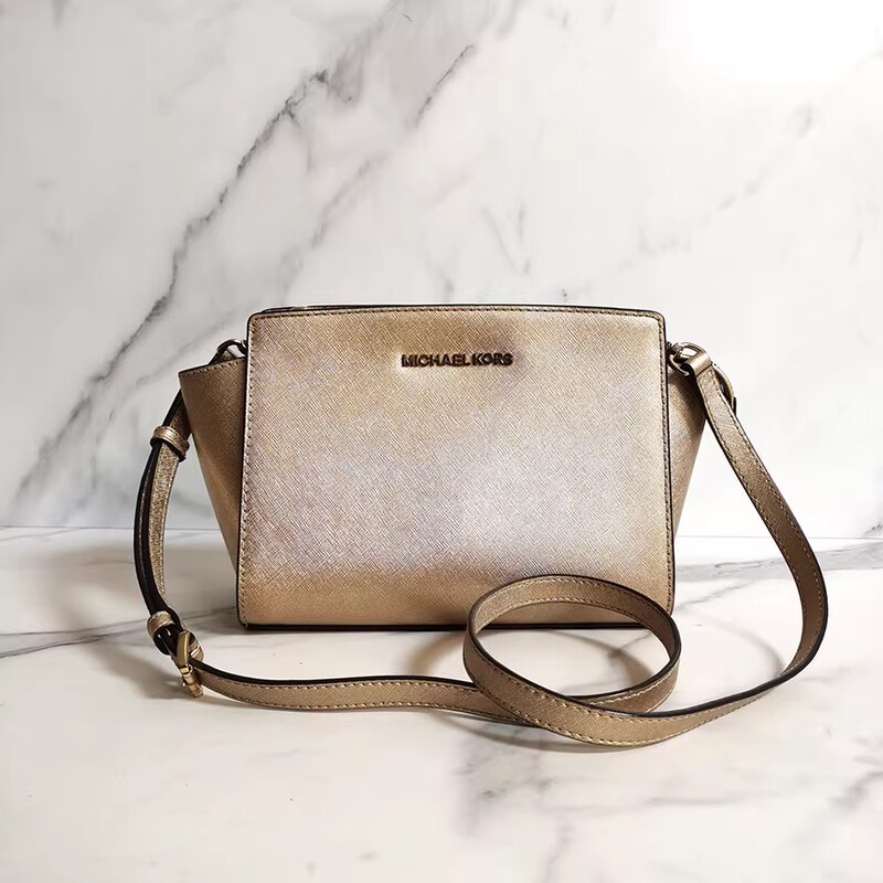 Special Sale: 96% New Mk/Michael Kors Gold Cross-Patterned Leather Small Shoulder Crossbody Women's Bag