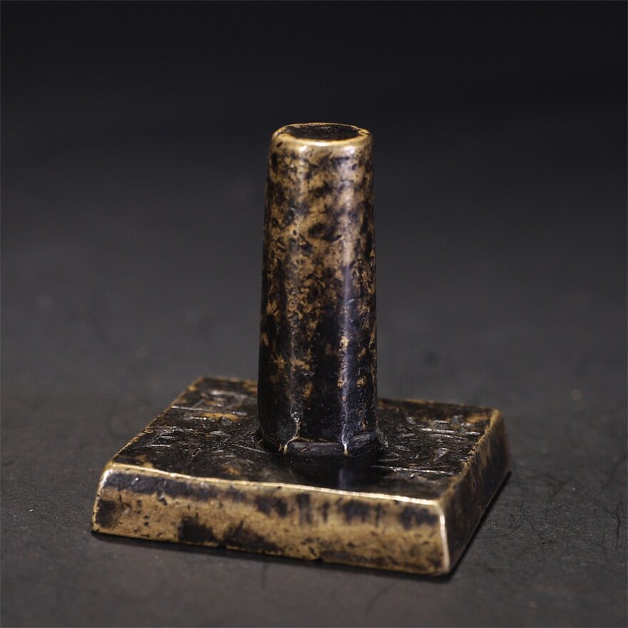 (Seconds) Old Tibetan bronze seal f796