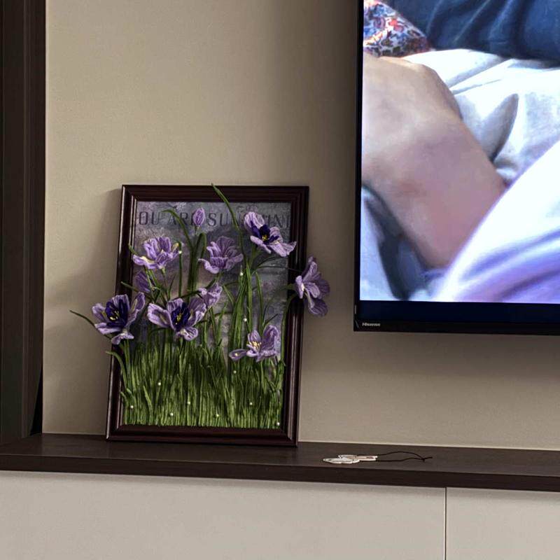 热恋低语手抄报模板｜镂空设计+油画棒灵感，恋爱氛围感拉满！