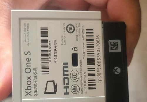 Xbox Ones уехали за границу 512G