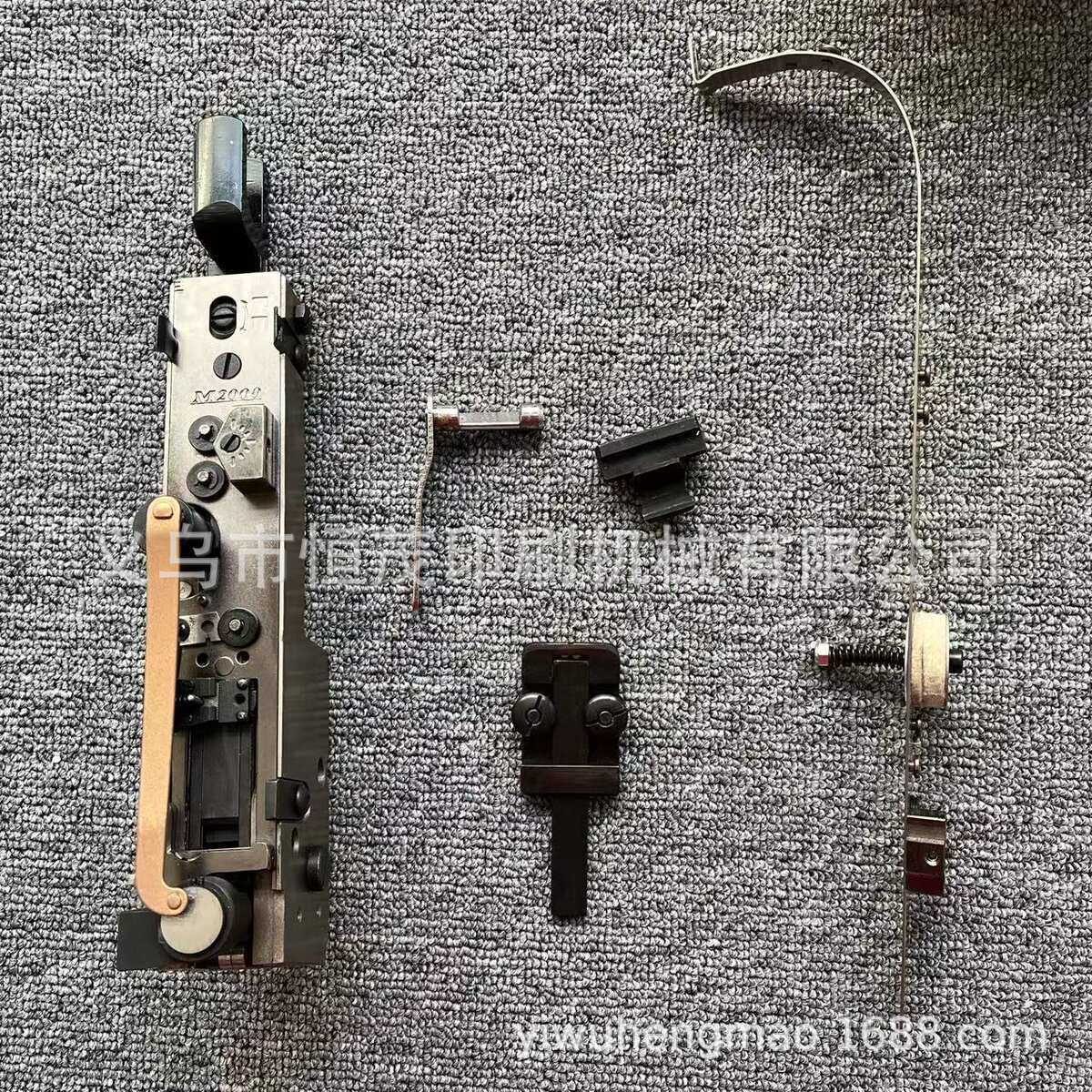 M2000 double-head stapler head, semi-automatic saddle-stitching head, wire saddle-stitching machine head, wire saddle-stitching machine head