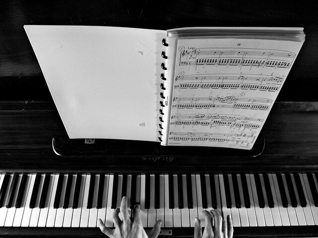 is simply piano free