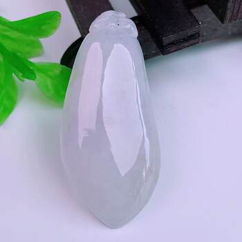 Burmese natural genuine jade genuine ice violet spring full color high-end flash shot melon jade pendant 10.20g