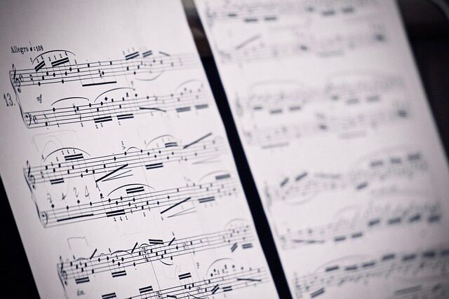 is a keyboard the same as a piano