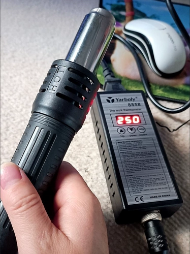 Поднимите обработку с выгодной обработкой 8858 Портативный цифровой тепловой воздушный пистолет, делящая станция Регулируемая постоянная температурная сварка и техническое обслуживание