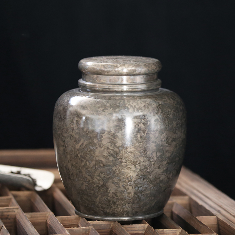 Retro Laid-back Tea Barn Pure Tin Tea Leaf Pot Yunnan Process Fine Arts Master Li Zisen Works Yunnan's Old