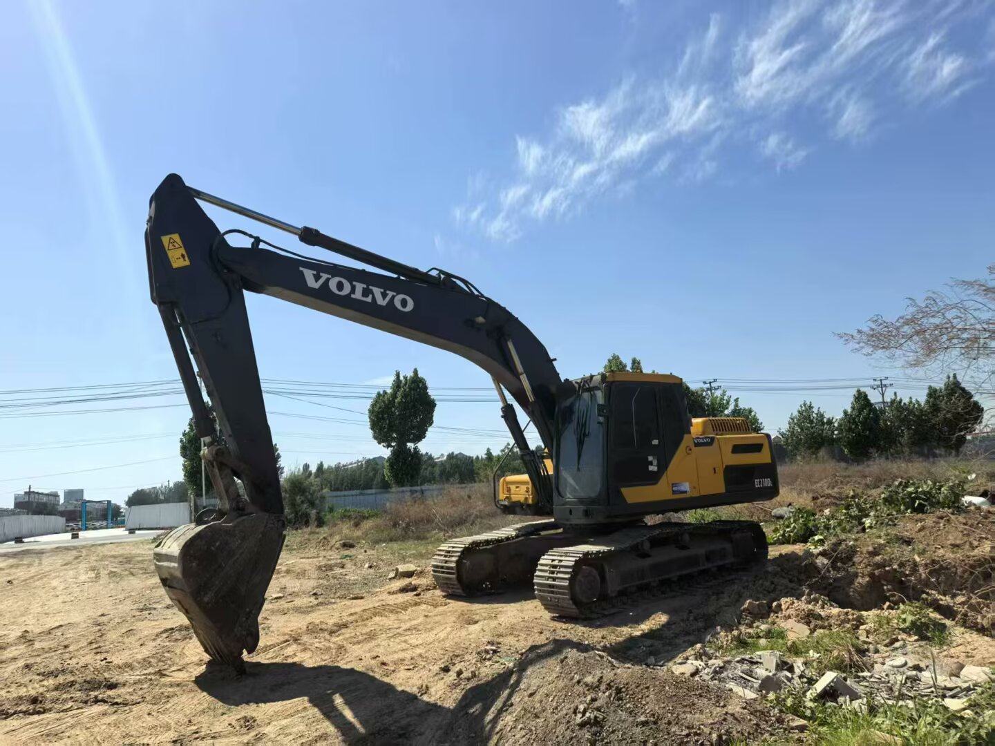 12月28日保定沃尔沃210挖掘机网络拍卖公告