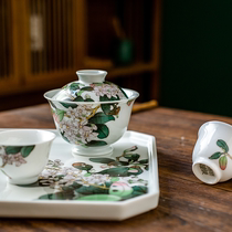The starting price is 1 yuan. The official kiln Sanguan porcelain tea set is a 1960s porcelain Hongjiang clay hand-painted teapot tea tray and tea set.