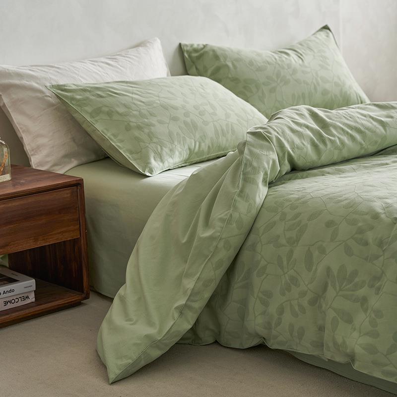 60-count three-layer yarn pure cotton yarn-dyed jacquard four-piece set of cotton sheets and quilt covers Nantong home textile bedding 4