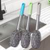 Long-handled wire brush with handle, no dead ends for cleaning toilets and bathrooms, no harm to hands, no loose wires, toilet seat
