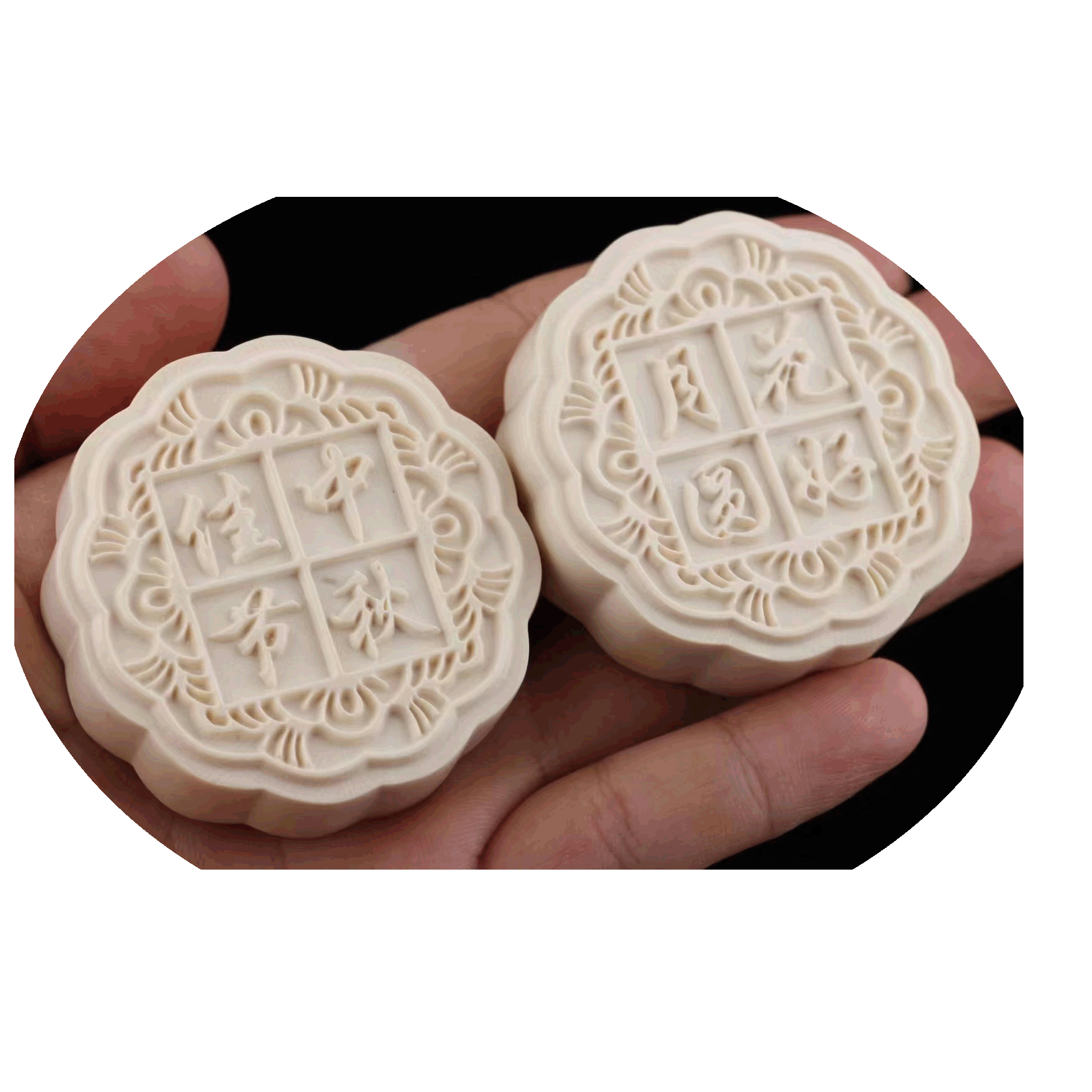 Picking up a pair of Mengyu mooncakes Mengyu ivory mooncake gift box ivory carving Lucky flowers and good moon round collectibles