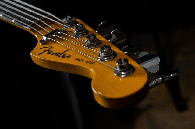 how do you hold a bass