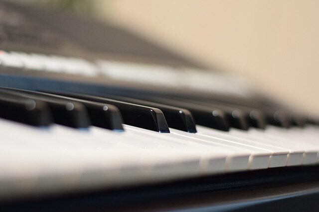 how many keys full size keyboard