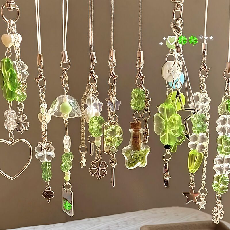 Four-Leaf Clover Keychain Star Wishing Bottle Phone Lanyard Green Fresh Beaded Pendant Birthday Gift