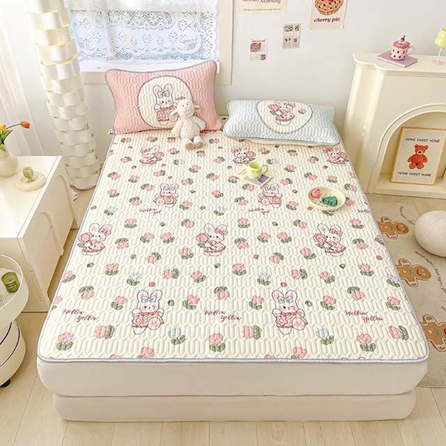 Maternal and infant Class A latex mat three-piece set of ice silk mat machine washable summer air conditioning soft mat bed sheets new style